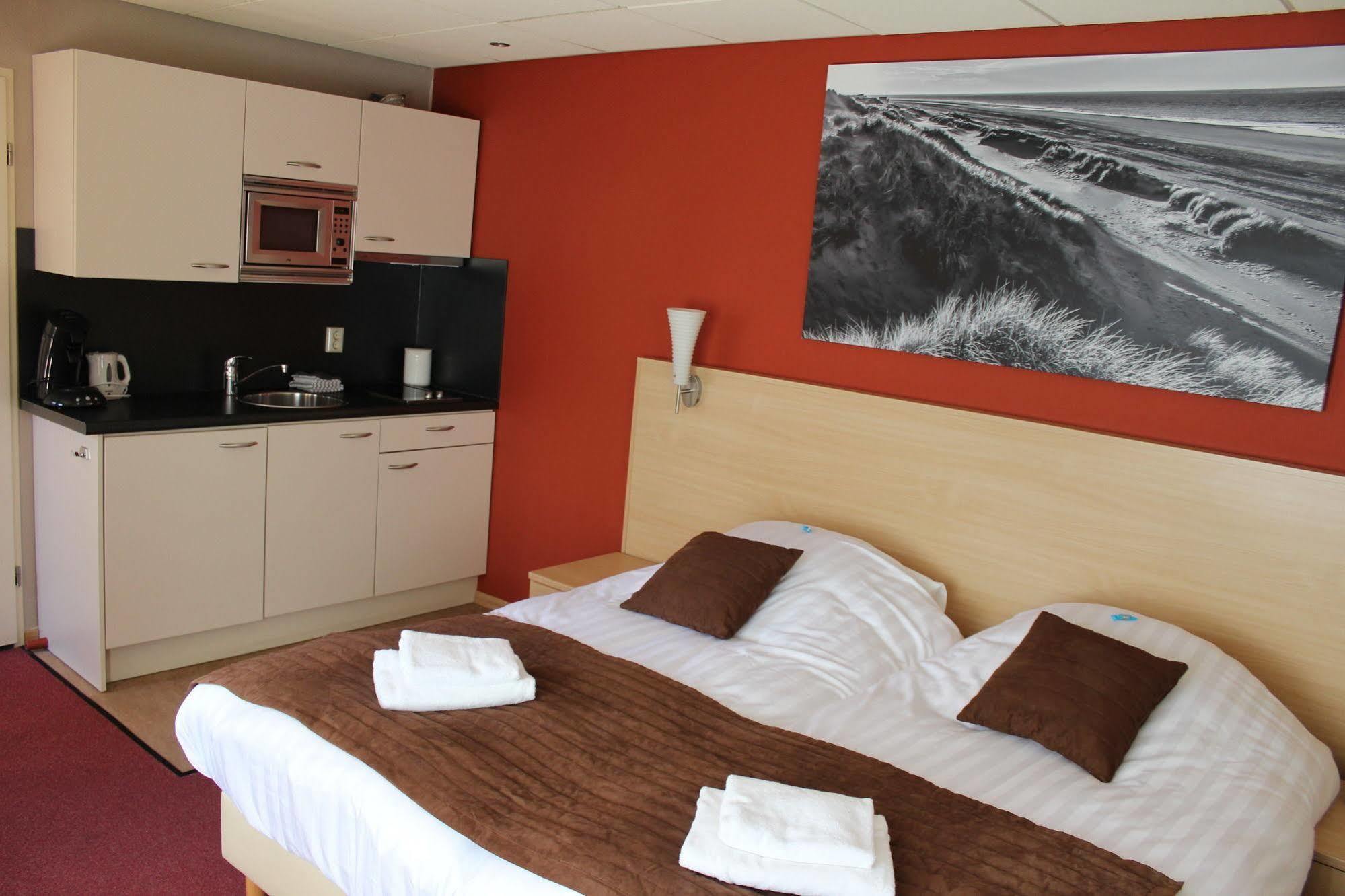 Hotel Restaurant 'T Klokje Renesse Dış mekan fotoğraf