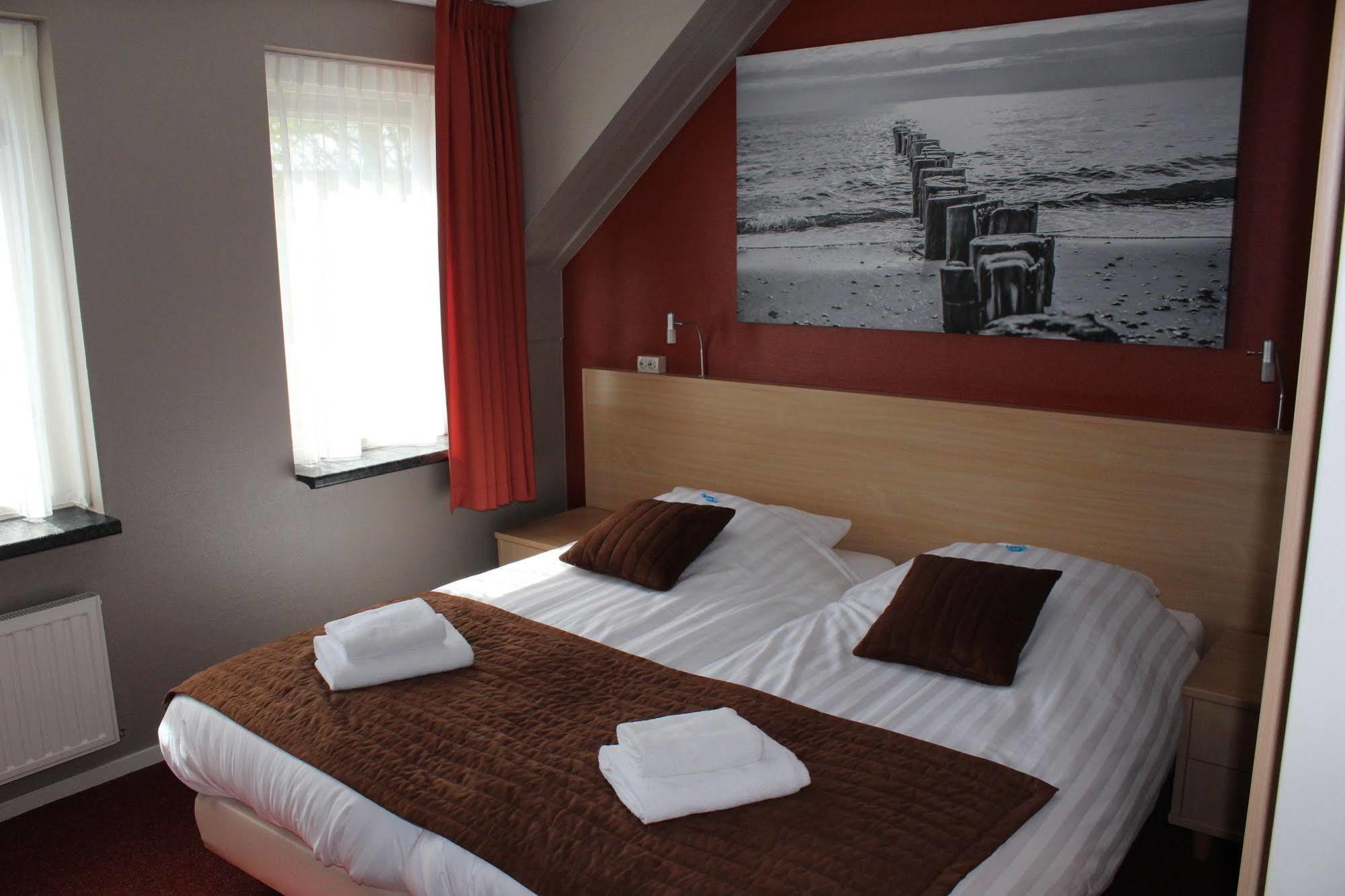 Hotel Restaurant 'T Klokje Renesse Dış mekan fotoğraf