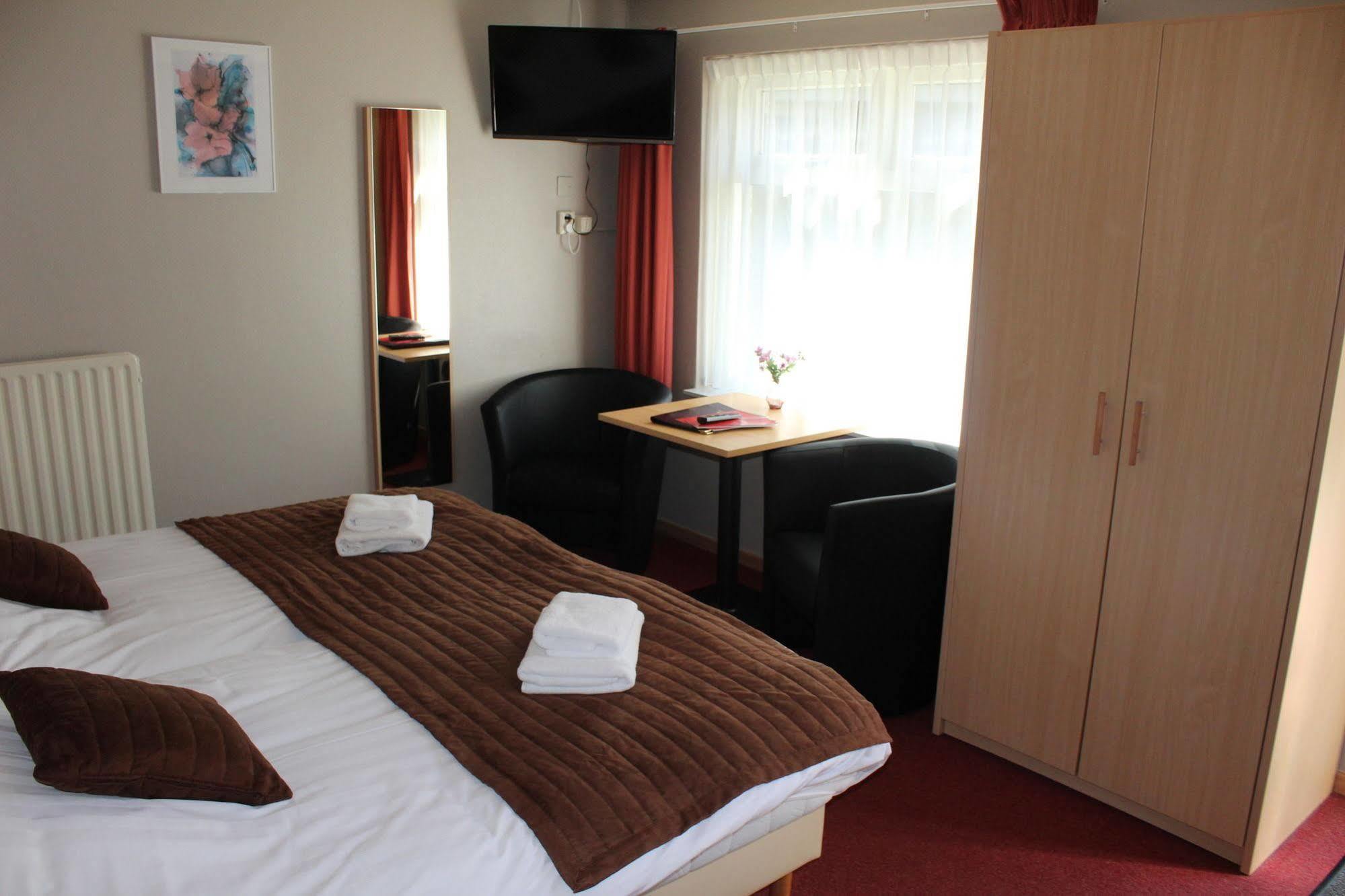 Hotel Restaurant 'T Klokje Renesse Dış mekan fotoğraf